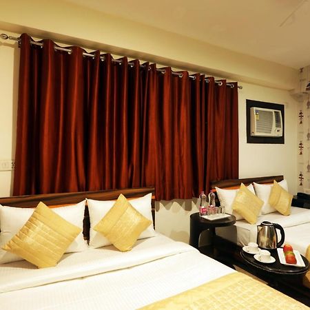 Hotel Sky Wood At Airport Nowe Delhi Zewnętrze zdjęcie
