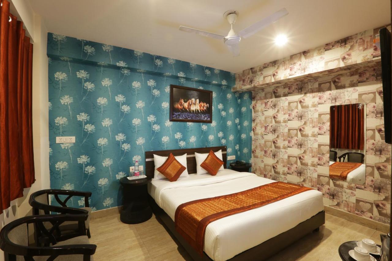 Hotel Sky Wood At Airport Nowe Delhi Zewnętrze zdjęcie