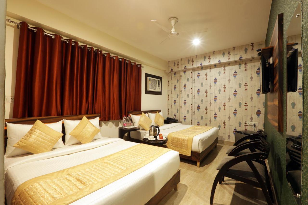 Hotel Sky Wood At Airport Nowe Delhi Zewnętrze zdjęcie